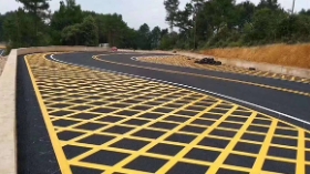 熱熔標(biāo)線涂料有啥特點？十堰恐龍標(biāo)線施工公司為你介紹