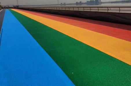 不同道路場景如何選十堰恐龍化工道路標線涂料？